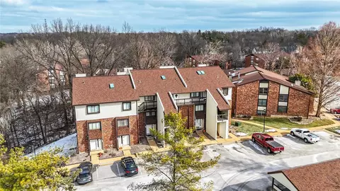 3111 Broken Oak Dr #A, Saint Louis, MO 63129