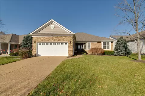 2180 Hawks Landing Dr #E, Lake Saint Louis, MO 63367