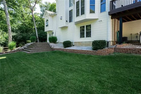 Exterior - 4010 Maryridge Ln, Wildwood, MO 63025 photo 3 of 11