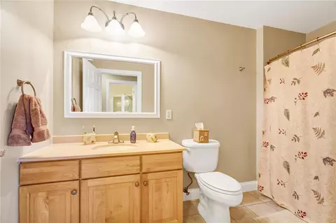 Bath - 4010 Maryridge Ln, Wildwood, MO 63025 photo 4 of 5