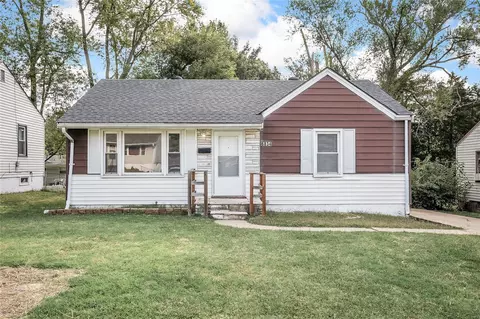 6834 Eisele St, Saint Louis, MO 63134