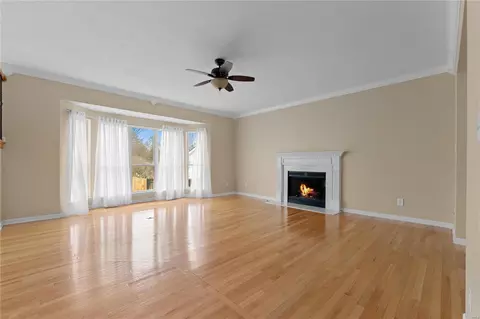 Living - 741 Hawk Run Dr, O'fallon, MO 63368 photo 6 of 11
