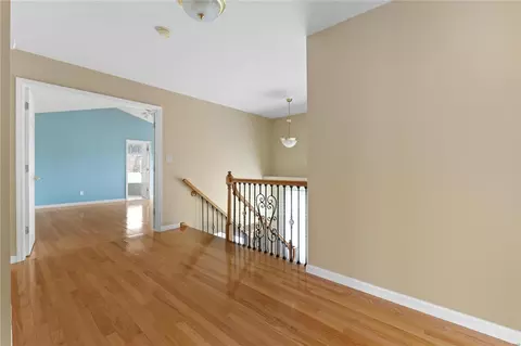 Entry Way - 741 Hawk Run Dr, O'fallon, MO 63368 photo 3 of 4
