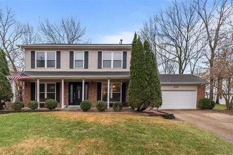 10775 Roxanna Dr, Saint Louis, MO 63128