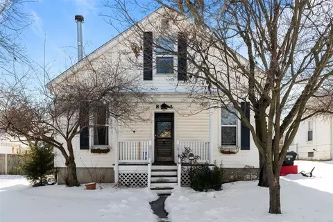 8902 W Pendleton Ave, Saint Louis, MO 63144