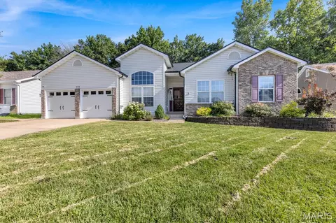 777 Diamond Pointe Ct, O'fallon, MO 63366 photo 1