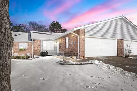 1637 Rosewall Dr, Saint Charles, MO 63303