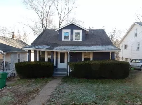 3834 Waco Dr, Saint Louis, MO 63121