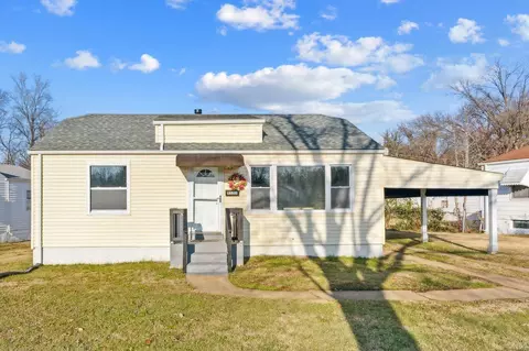 8151 Myrick St, Saint Louis, MO 63134