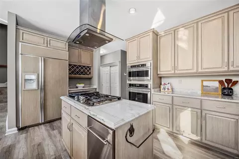 Kitchen - 2235 Devonsbrooke Dr, Chesterfield, MO 63005 photo 4 of 4