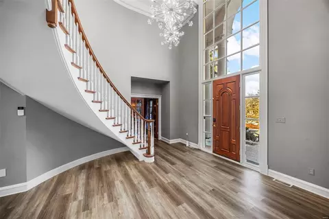 Entry Way - 2235 Devonsbrooke Dr, Chesterfield, MO 63005 photo 1 of 8