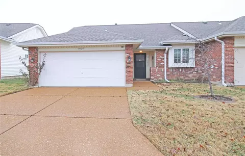 9505 Mackenzie Circle Dr, Affton, MO 63123