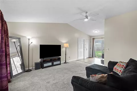 1356 Osage Meadows Dr, O'fallon, MO 63366 photo 6