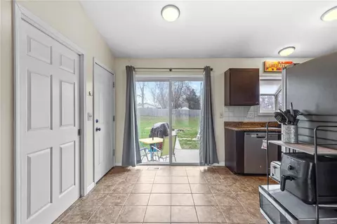 1356 Osage Meadows Dr, O'fallon, MO 63366 photo 8