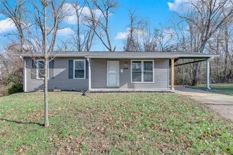 5212 Auriesville Ln, Hazelwood, MO 63042