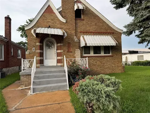 5819 Mcarthur Ave, Saint Louis, MO 63120