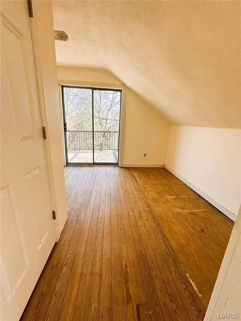 Bedroom - 401 N N Pne, Mountain View, MO 65548 photo 3 of 4