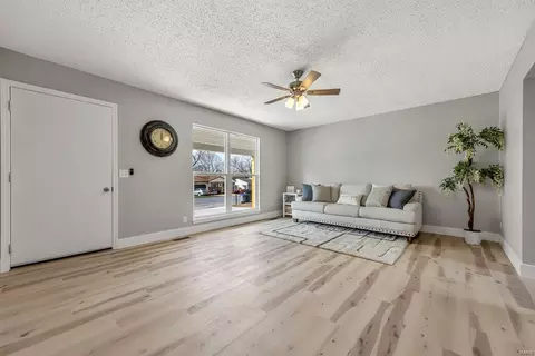 1712 Pebble Brk, O'fallon, MO 63366 photo 6
