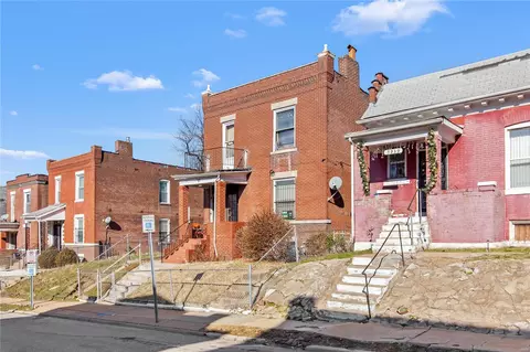 5941 Romaine Pl, Saint Louis, MO 63112
