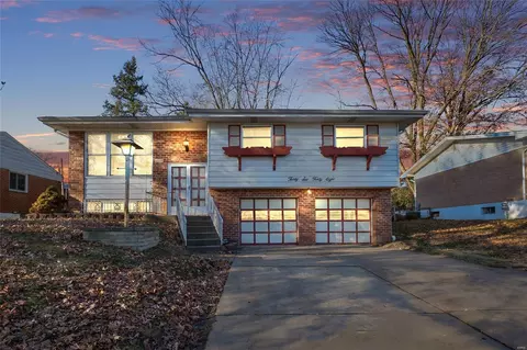 3648 Reavis Barracks Rd, Saint Louis, MO 63125