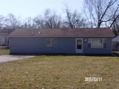 1202 Laredo Ave, Saint Louis, MO 63138