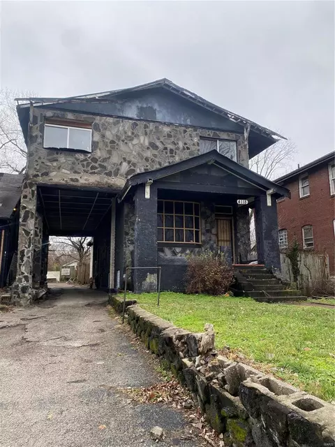 4118 N Kingshighway Blvd, Saint Louis, MO 63115