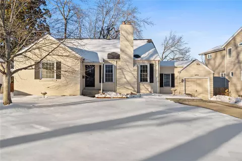 439 Par Ln, Saint Louis, MO 63122