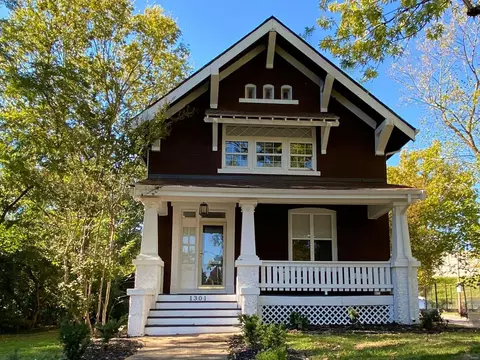 1301 Mccausland Ave, Saint Louis, MO 63117