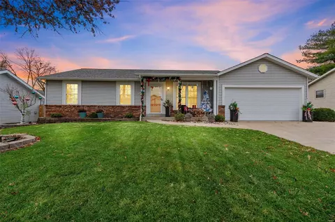 1022 Pasture Ridge Dr, St. Peters, MO 63304