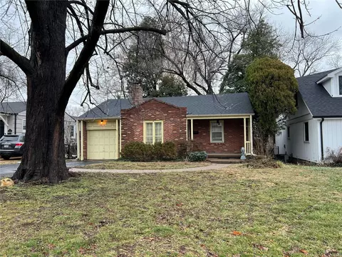 2632 Salem Rd, Saint Louis, MO 63144