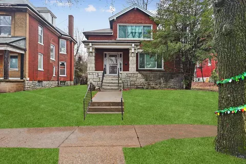 4908 Lotus Ave, Saint Louis, MO 63113