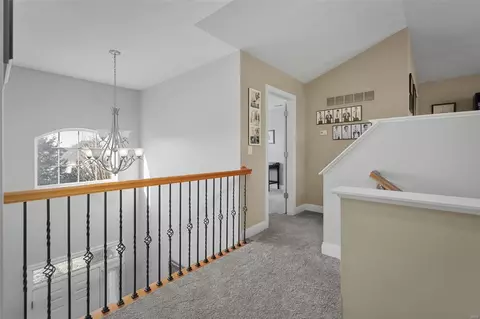Entry Way - 703 Castle Tower Dr, Ballwin, MO 63021 photo 6 of 6