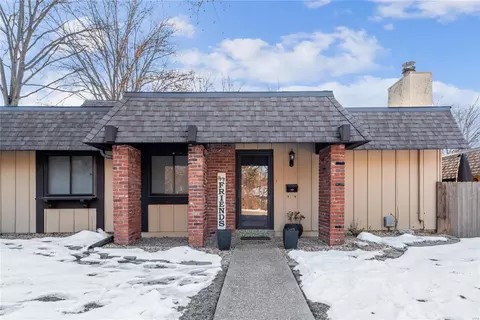 1339 Hampton Rd #E, Saint Charles, MO 63303