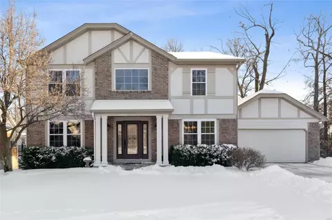 16215 Surfview Ct, Wildwood, MO 63040