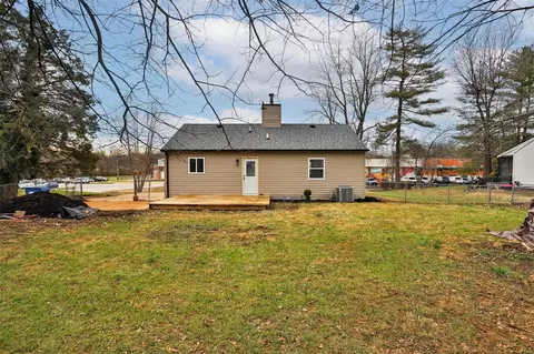 909 Crestland Dr, Ballwin, MO 63011 photo 34
