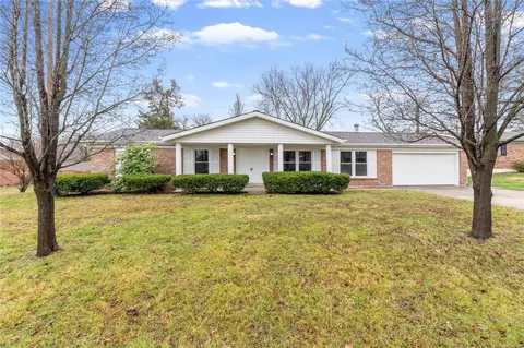 1535 Boone Ct, Saint Charles, MO 63303