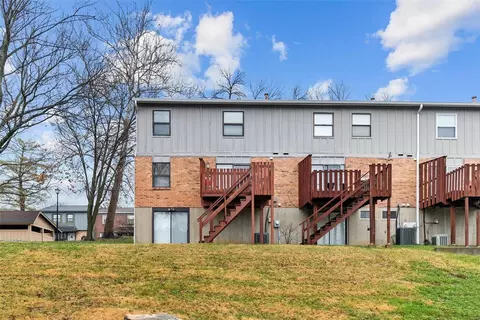 2419 Hiddencrest Ln, Ballwin, MO 63021 photo 16