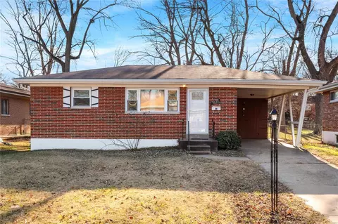 9122 Trefore Ave, Saint Louis, MO 63134