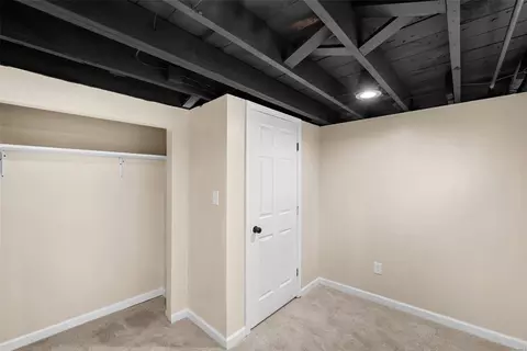 9711 Echo Ln, Overland, MO 63114 photo 24