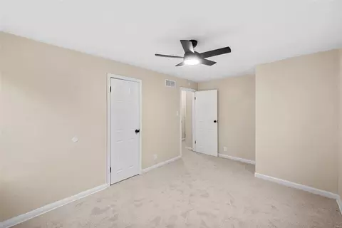 9711 Echo Ln, Overland, MO 63114 photo 15