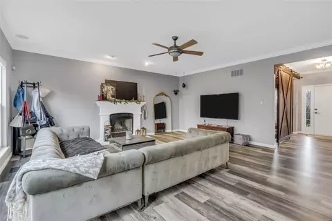 406 Copper Tree Trl, O'fallon, MO 63368 photo 6
