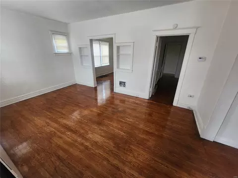 5242 Greer Ave, Saint Louis, MO 63115