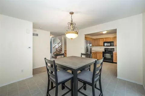 1205 Hunters Chase Dr, Eureka, MO 63025 photo 6