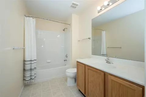 1205 Hunters Chase Dr, Eureka, MO 63025 photo 20