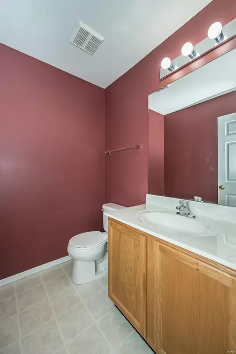 1205 Hunters Chase Dr, Eureka, MO 63025 photo 10