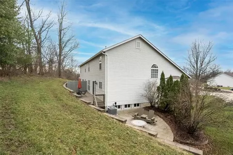 1205 Hunters Chase Dr, Eureka, MO 63025 photo 24