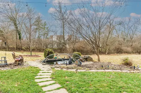 Exterior - 1380 Justerini Dr, Ballwin, MO 63011 photo 6 of 6
