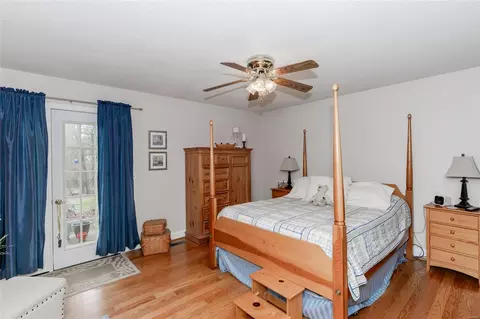 Bedroom - 1380 Justerini Dr, Ballwin, MO 63011 photo 2 of 5