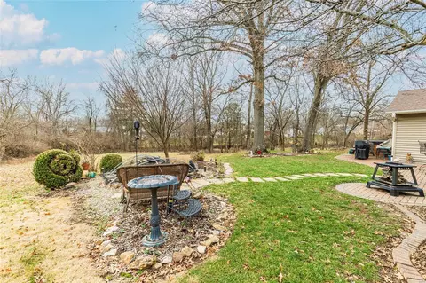 Exterior - 1380 Justerini Dr, Ballwin, MO 63011 photo 4 of 6