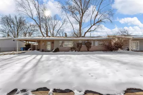 1480 Flicker Dr, Florissant, MO 63031